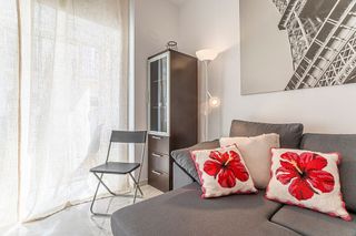 Piso en venta en La Goleta - San Felipe Neri en Málaga