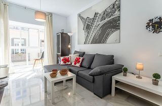 Piso en venta en La Goleta - San Felipe Neri en Málaga