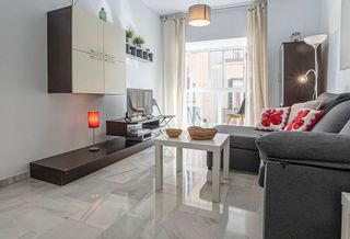 Piso en venta en La Goleta - San Felipe Neri en Málaga