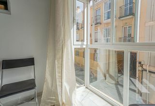 Piso en venta en La Goleta - San Felipe Neri en Málaga