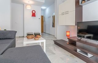 Piso en venta en La Goleta - San Felipe Neri en Málaga
