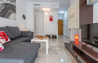 Piso en venta en La Goleta - San Felipe Neri en Málaga