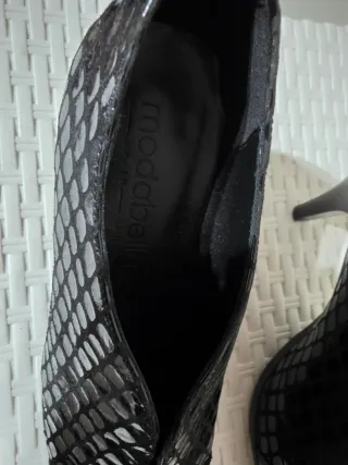 Zapatos de tacón negros