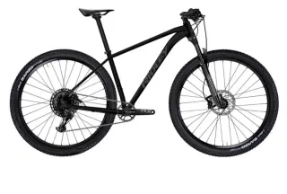 Bicicleta de montaña + accesorios
