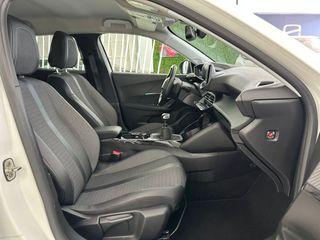 Peugeot 2008 Allure BlueHDI 81kW (110CV)