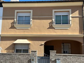 Casa adosada en venta en Campillos