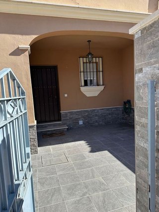 Casa adosada en venta en Campillos