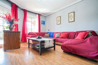 Casa adosada en venta en Meco pueblo en Meco