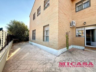 Casa adosada en venta en Illescas