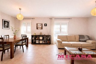 Casa adosada en venta en Illescas