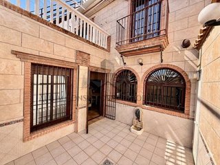 Chalet en venta en Centro en Alcalá de Guadaira