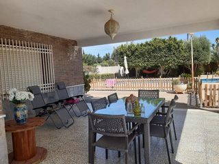 Chalet en venta en Peña de las Águilas en Elche