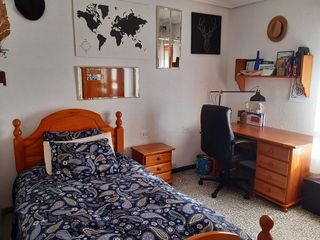 Chalet en venta en Peña de las Águilas en Elche