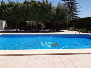 Chalet en venta en Peña de las Águilas en Elche