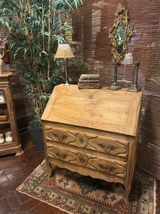 Escritorio antiguo