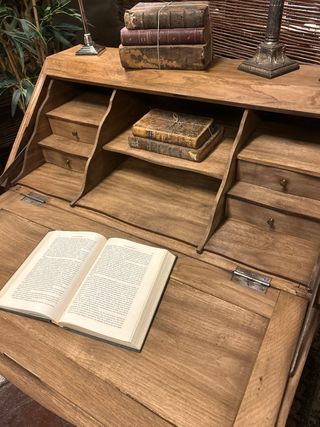Escritorio antiguo