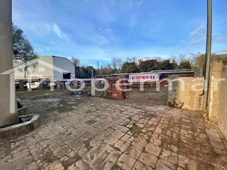Chalet en venta en Parets del Vallès