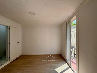 Piso en venta en Sants en Barcelona