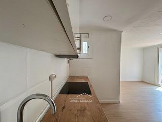 Piso en venta en Sants en Barcelona