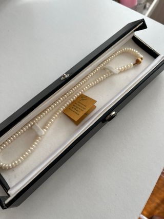 Collar de perlas naturales y oro 750