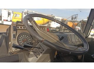 Nissan L35.08 Caja Basculante