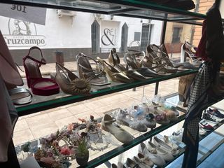 Lote calzado y ropa