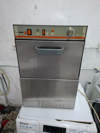 Lavavajillas industrial Fagor LVC-15