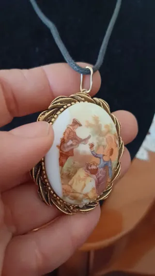 Medaglione Porcellana Vintage