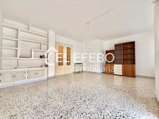 Piso en venta en Zona de la Vega en Antequera
