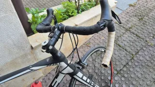 Bicicleta de carretera Cube Talla 56