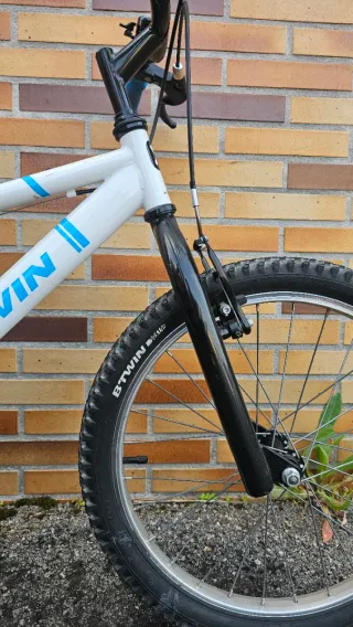 Bicicleta BTT BTWIN 20 pulgadas Infantil