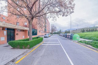 Piso en venta en Polígono Cartuja – La Paz en Granada