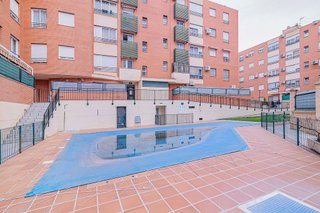 Piso en venta en Polígono Cartuja – La Paz en Granada