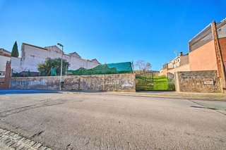 Terreno en venta en Crta. De la Sierra en Granada
