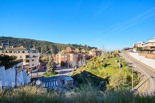 Terreno en venta en Crta. De la Sierra en Granada