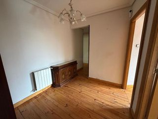 Piso en venta en Universidad - Los Lirios en Logroño