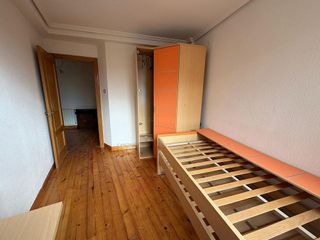 Piso en venta en Universidad - Los Lirios en Logroño