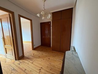 Piso en venta en Universidad - Los Lirios en Logroño