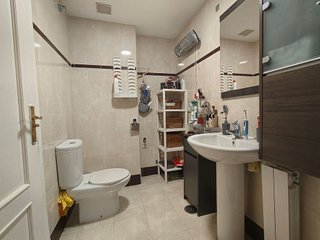 Piso en venta en Zubia (La)