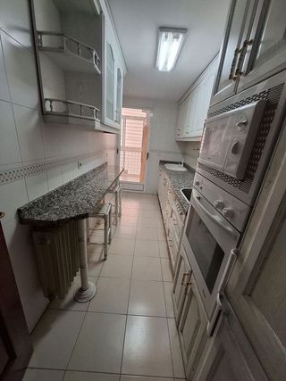 Piso en venta en Renfe - Bulevar 1º y 2º Fase en Jaén