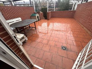 Casa adosada en venta en Los Olivos - Los Ángeles - Perales del río en Getafe