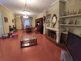 Casa adosada en venta en Tomelloso