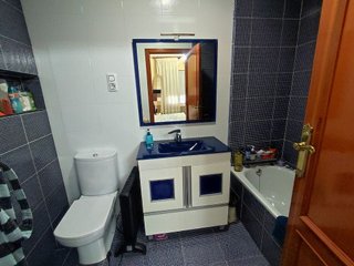 Casa adosada en venta en Tomelloso