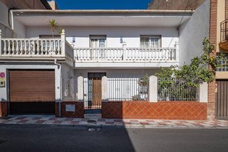 Casa adosada en venta en San Miguel en Armilla