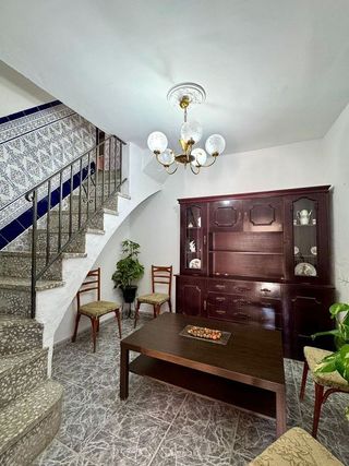 Casa adosada en venta en Olvera