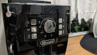 Máquina Café De'Longhi Magnifica S Negra