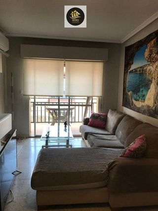 Piso en venta en Linares