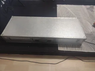 Roland E-86 Intelligent Synthesizer