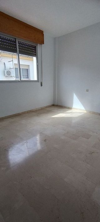 Casa adosada en venta en Loja