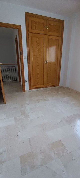 Casa adosada en venta en Loja